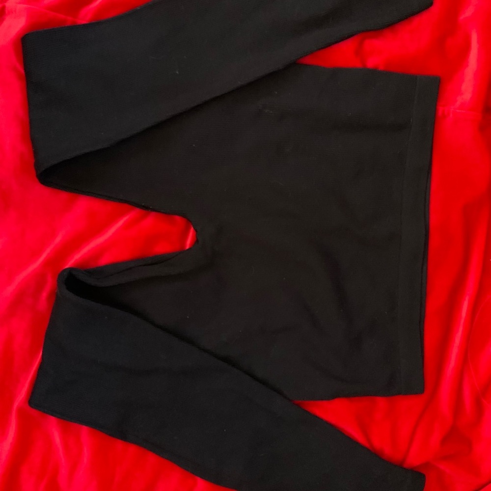 Black stretch leggings
